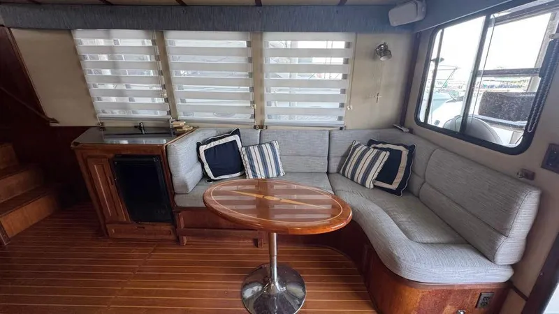 New Bearings Yacht Photos Pics 2000 Nordic Tug 42 Salon Starboard