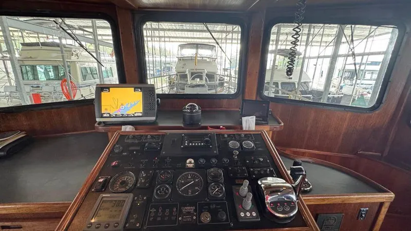 New Bearings Yacht Photos Pics 2000 Nordic Tug 42 Pilothouse Helm