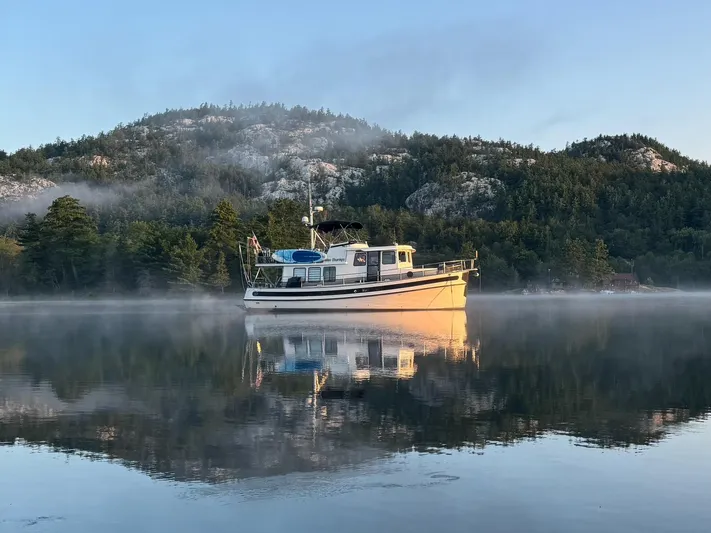 New Bearings Yacht Photos Pics 