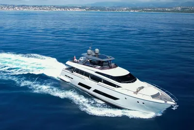 2020 Ferretti Yachts 850