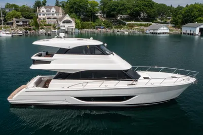 Maritimo M55