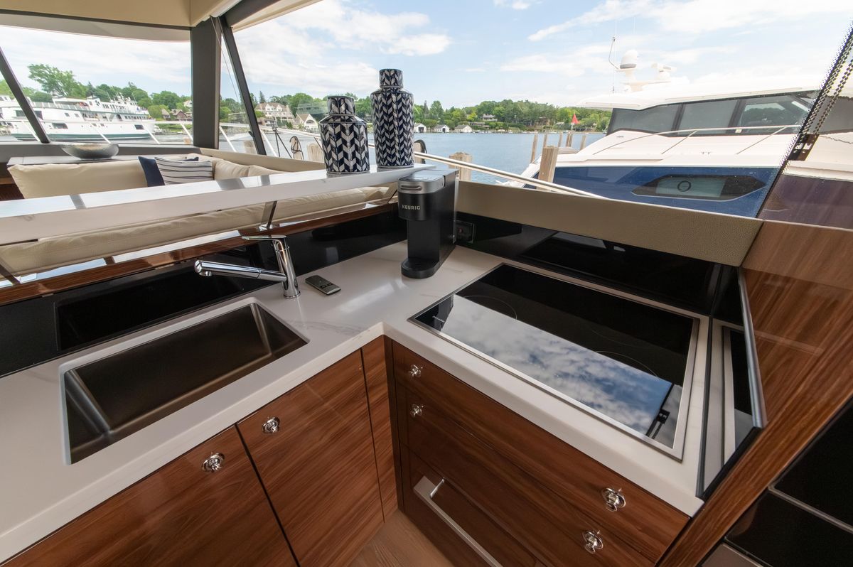 2024 Maritimo 55 