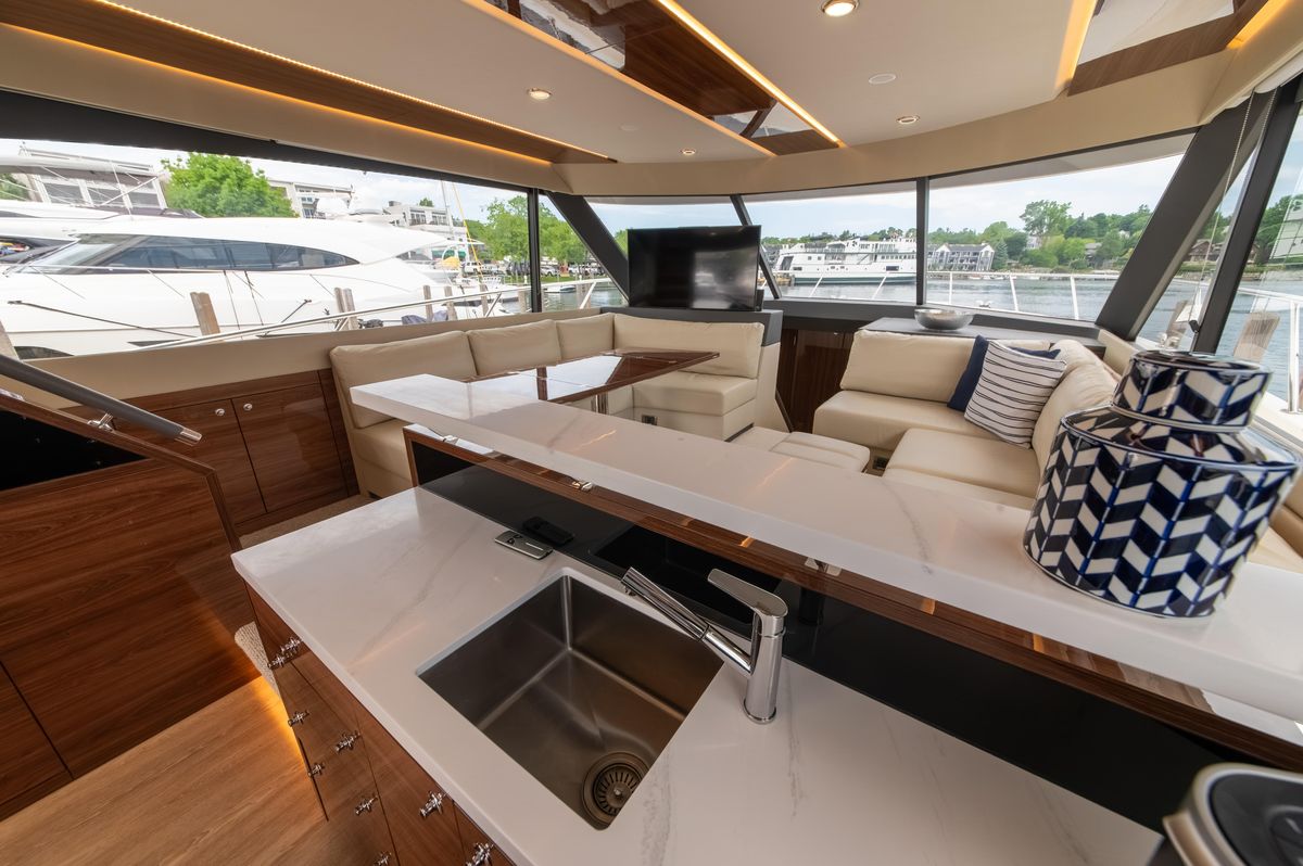 2024 Maritimo 55 