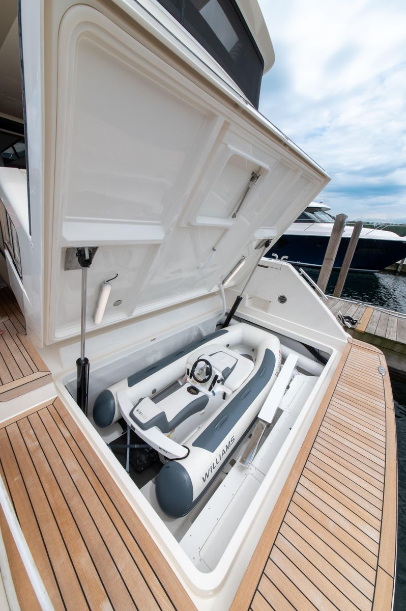2024 Maritimo 55 