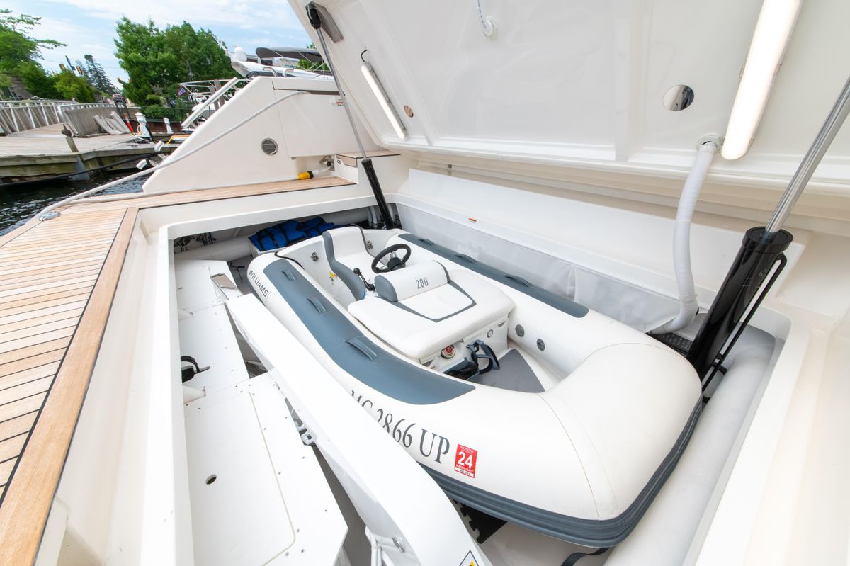 2024 Maritimo 55 