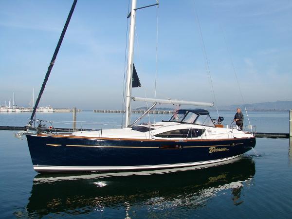 2008 Jeanneau 45 Deck Salon