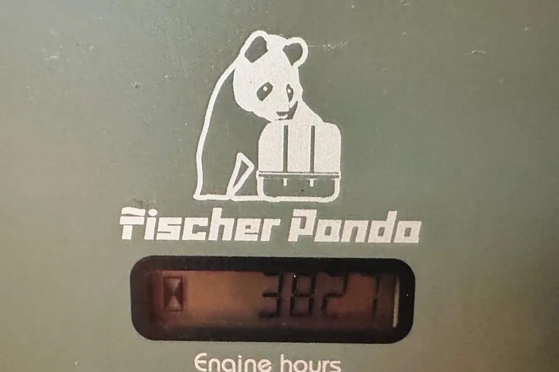 Free Range Yacht Photos Pics Fischer Panda engine hour meter displaying 3821 hours on a Hunter 44, 2005 model.