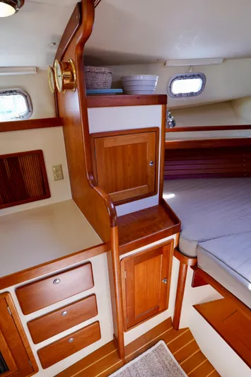 Teewinot Yacht Photos Pics 