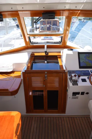 Teewinot Yacht Photos Pics 