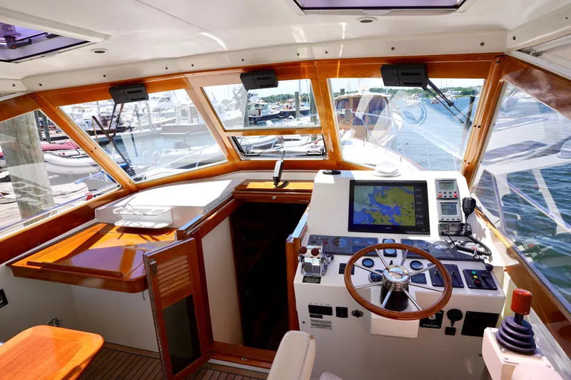 Teewinot Yacht Photos Pics 