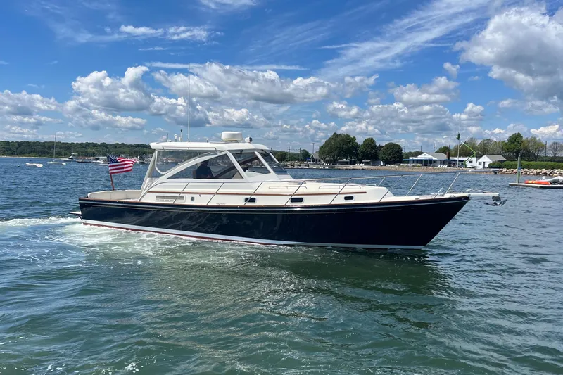 Teewinot Yacht Photos Pics 