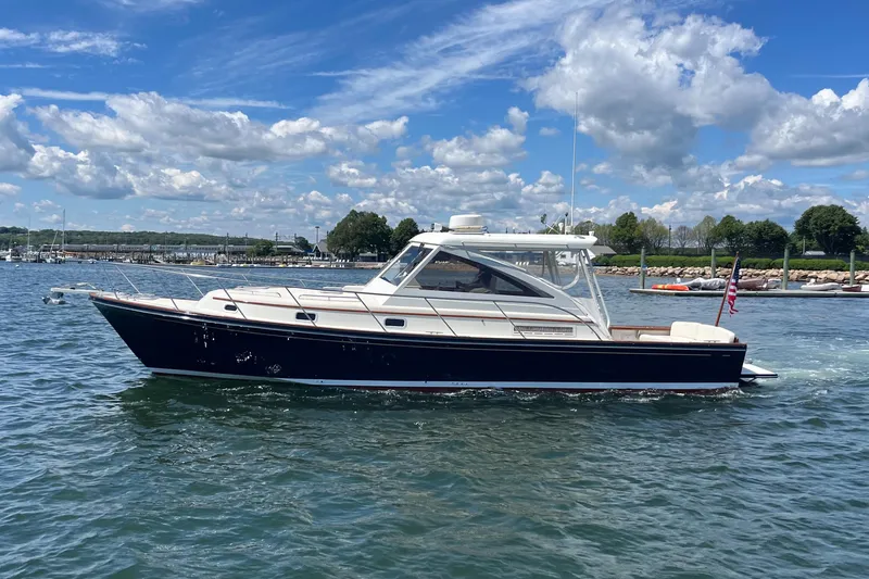 Teewinot Yacht Photos Pics 