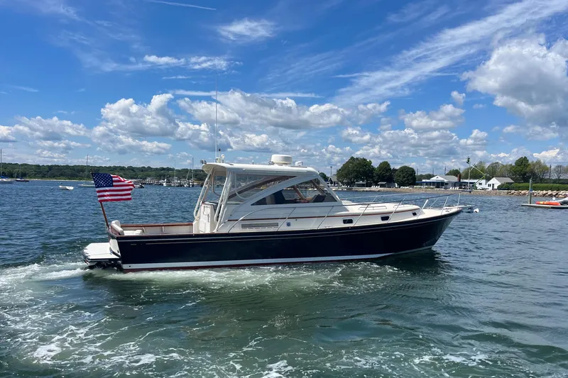 Teewinot Yacht Photos Pics 