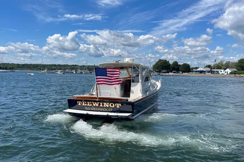 Teewinot Yacht Photos Pics 