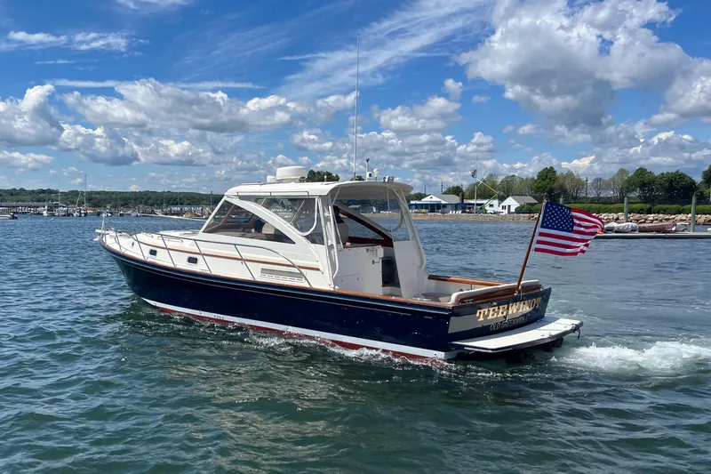 Teewinot Yacht Photos Pics 