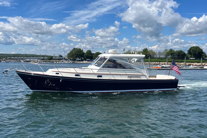 Teewinot Yacht Photos Pics 