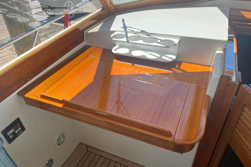 Teewinot Yacht Photos Pics 