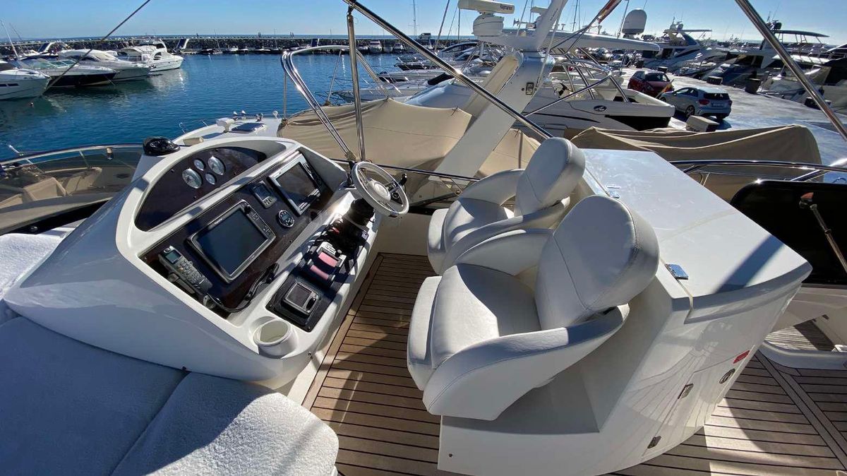 2011 Sunseeker 69 