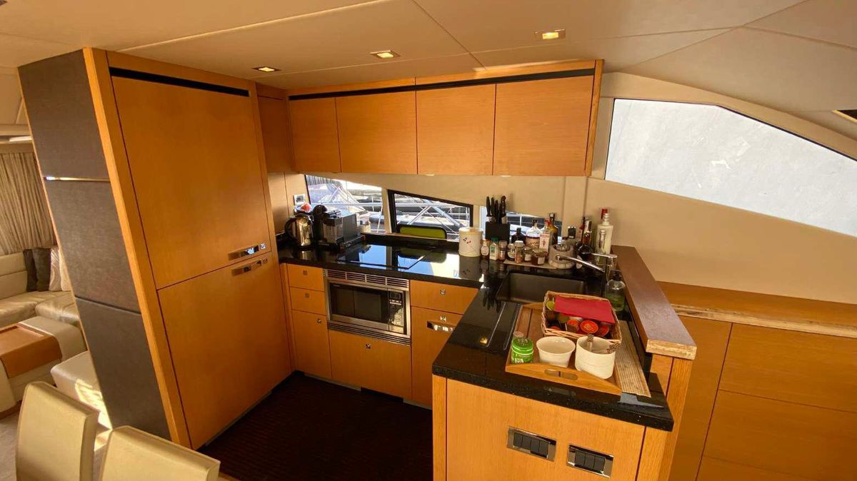 2011 Sunseeker 69 