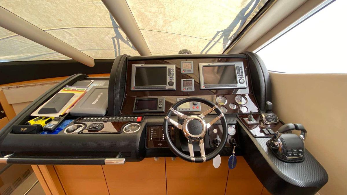2011 Sunseeker 69 