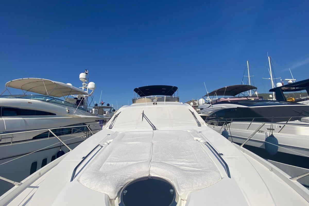 2011 Sunseeker 69 