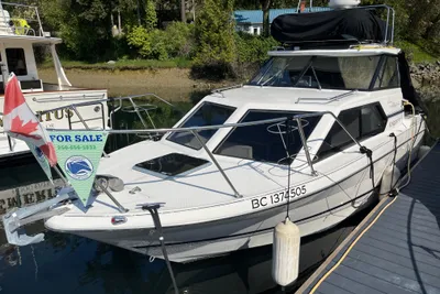 Bayliner Express Cruiser 2452