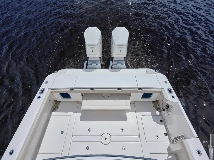 Solace41 Yacht Photos Pics 