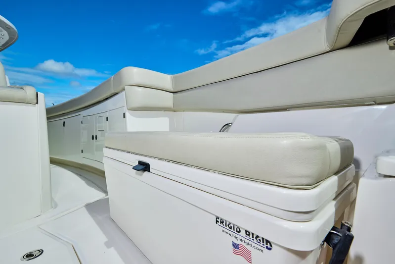 Solace41 Yacht Photos Pics 