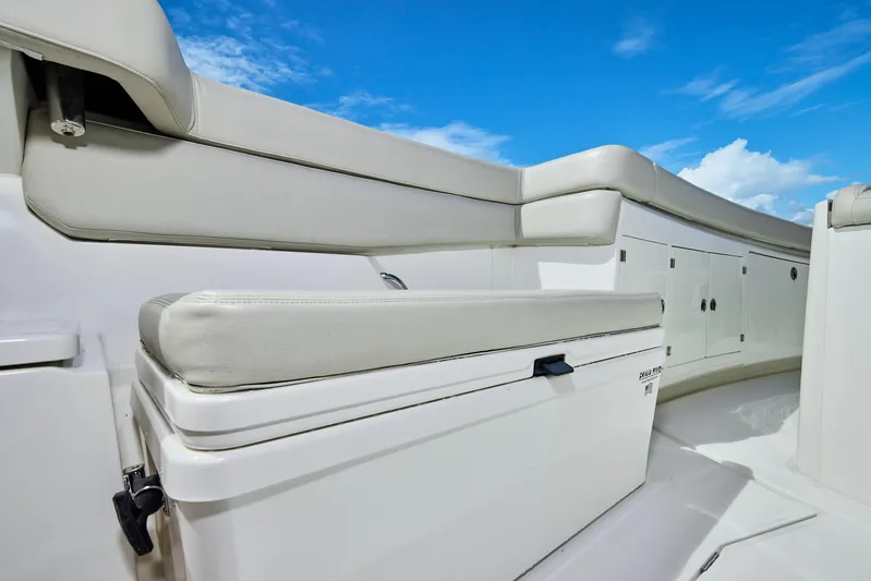 Solace41 Yacht Photos Pics 