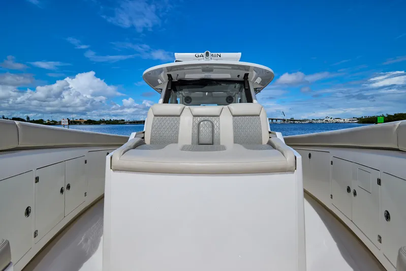 Solace41 Yacht Photos Pics 