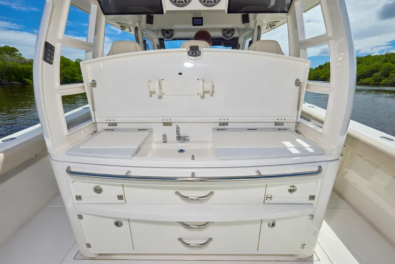 Solace41 Yacht Photos Pics 