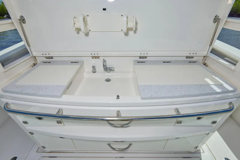 Solace41 Yacht Photos Pics 