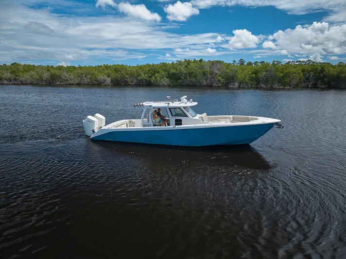 Solace41 Yacht Photos Pics 