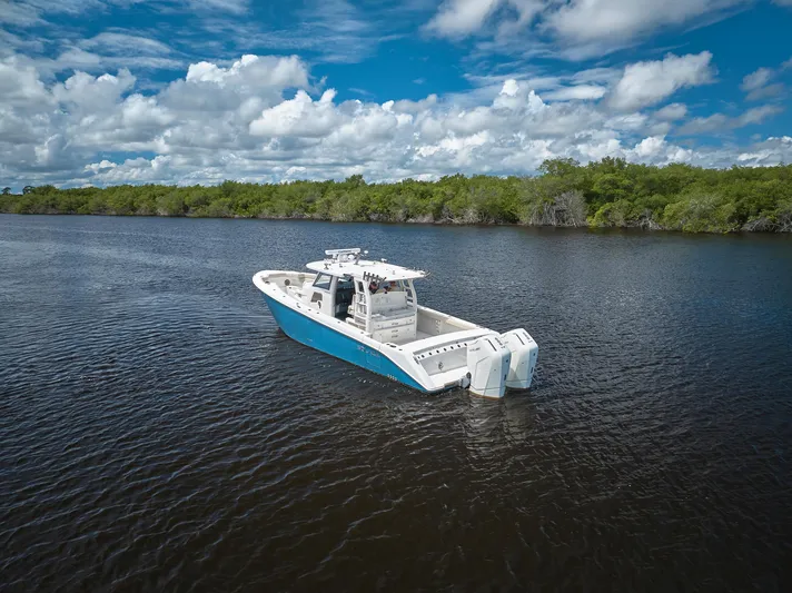 Solace41 Yacht Photos Pics 