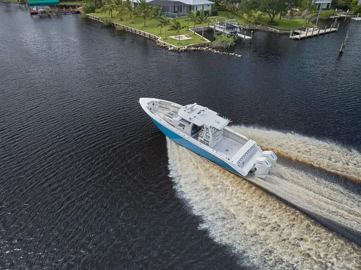 Solace41 Yacht Photos Pics 