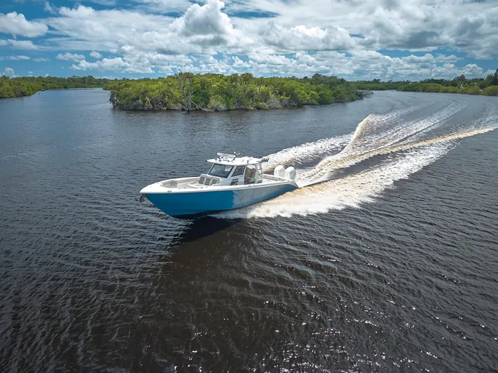 Solace41 Yacht Photos Pics 