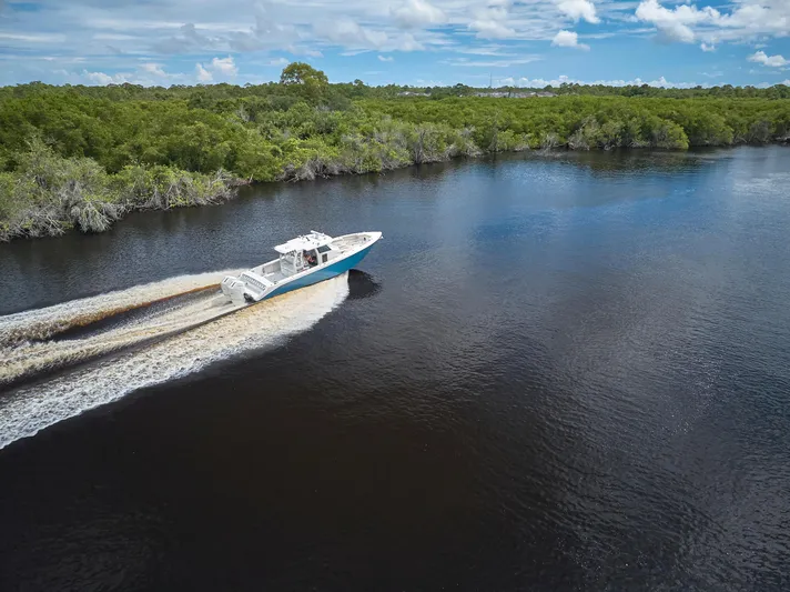 Solace41 Yacht Photos Pics 