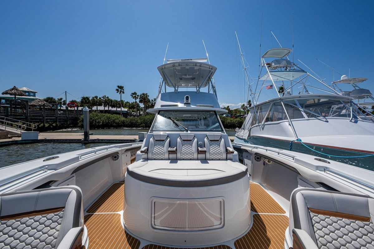 2022 Yellowfin 54 