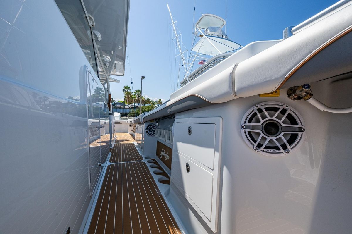 2022 Yellowfin 54 