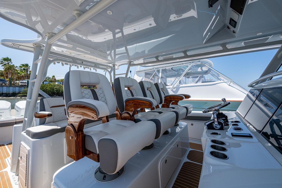 2022 Yellowfin 54 