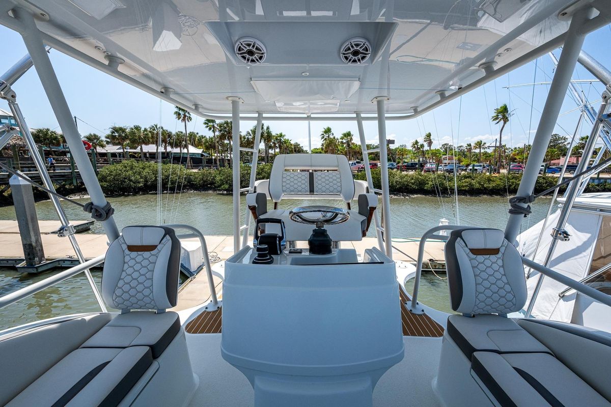 2022 Yellowfin 54 