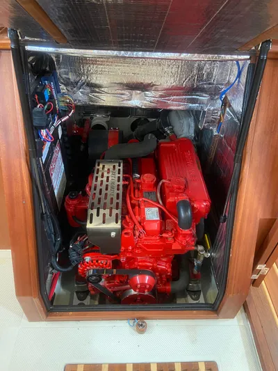 Redeemed Yacht Photos Pics New Beta 70T