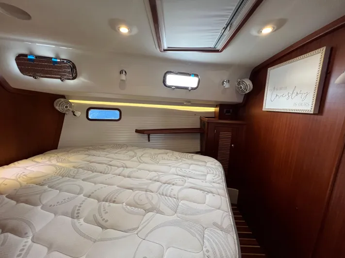 Redeemed Yacht Photos Pics Master looking Stbd