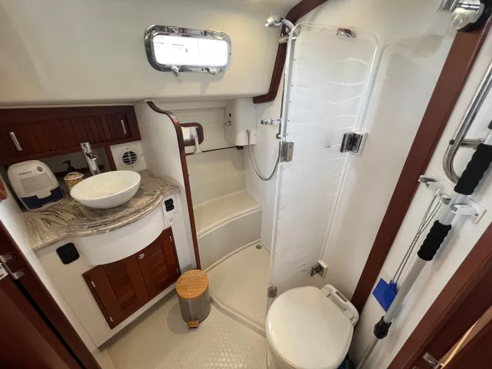 Redeemed Yacht Photos Pics Day Head