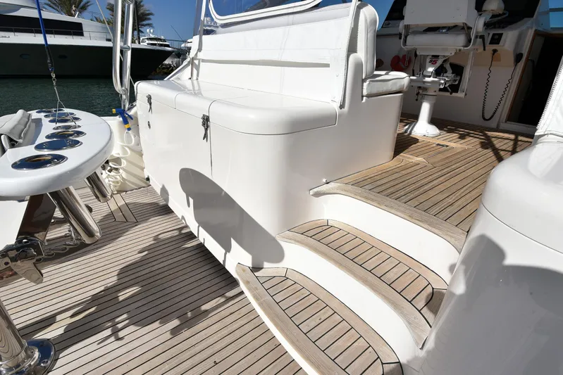 Hammertime Yacht Photos Pics 