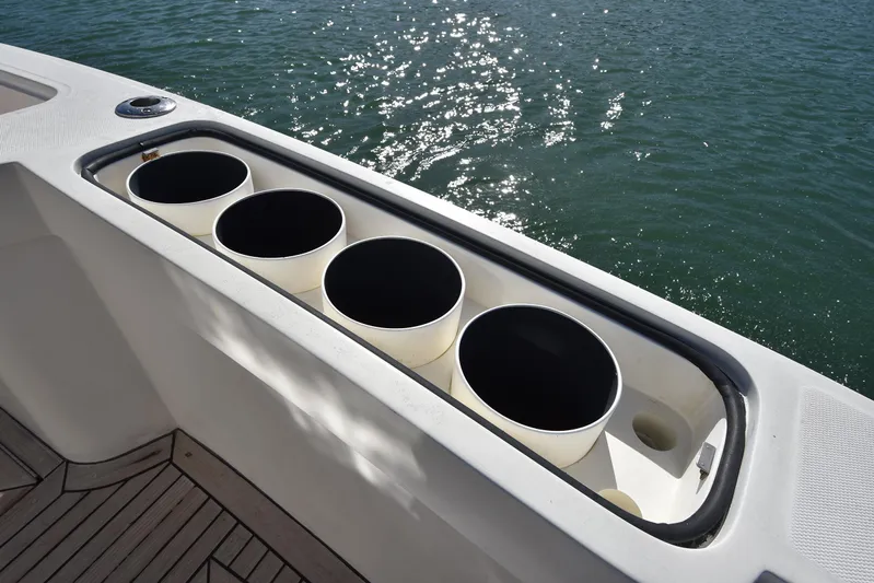 Hammertime Yacht Photos Pics 