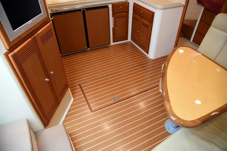 Hammertime Yacht Photos Pics 