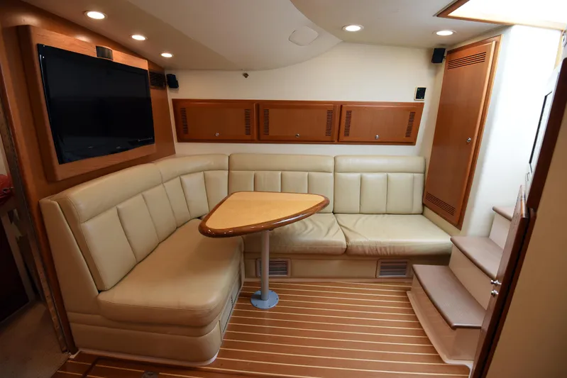 Hammertime Yacht Photos Pics 