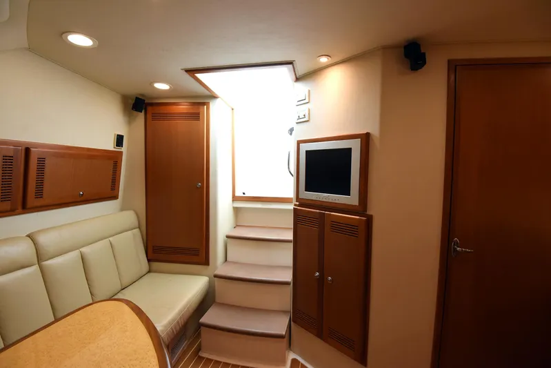 Hammertime Yacht Photos Pics 