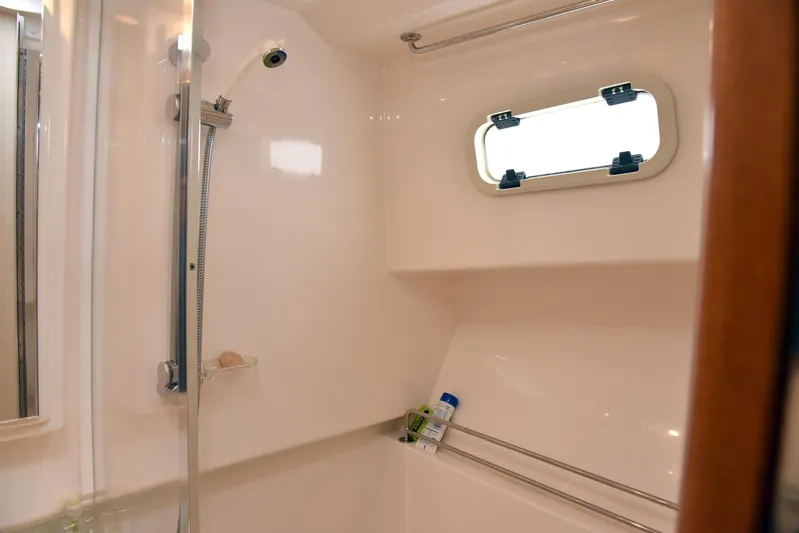 Hammertime Yacht Photos Pics 